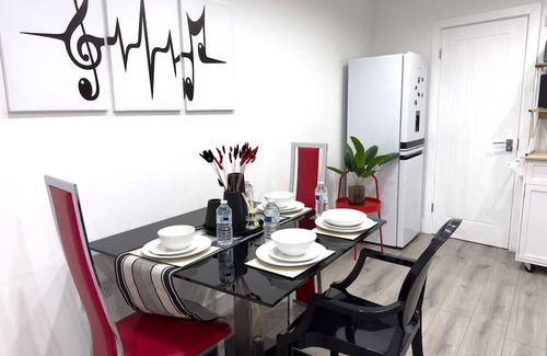 Haringey Apartment | Modern 2-Bedroom Flat Near Turnpike Lane Station