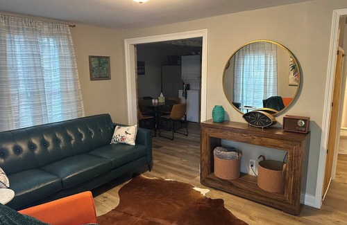 Olive Branch House | Livie’s Cozy Cottage Near Collierville