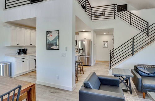 Sturgis House | Luxe, New-Build Sturgis Retreat w/Mountain Views