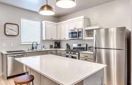 Central Oklahoma City House | Modern Central OKC New Build Near Plaza District