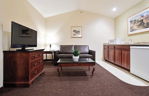 Pembine Hotel | Peaceful River Retreat | 3 Units w/ Lounge, Trails & Outdoor Adventure!