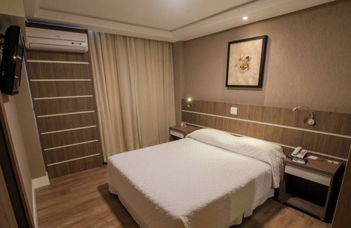 Civic Center Hotel | Power Duo Retreat: Curitiba Double Room Built for Work Trips and City Escapes