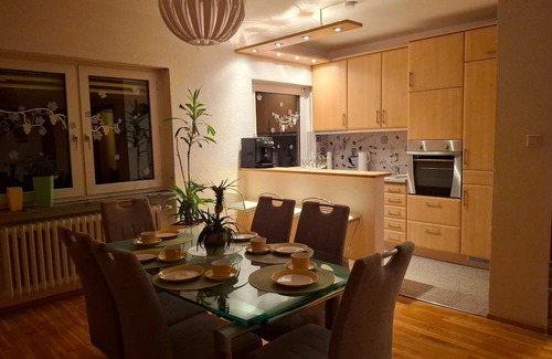 Grossenbrach Apartment | Holiday Apartment 'Anke Günther' with Shared Garden, Balcony and Wi-Fi