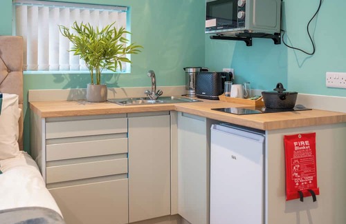 Earl Shilton Apartment | Hilltop Apartment 3 - UK50595