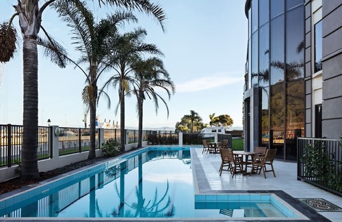 Gisborne Apartment | Studio Apartment 600m to CBD