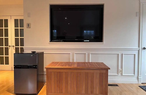 Sherbrooke Apartment | Spacious loft near University of Sherbrooke