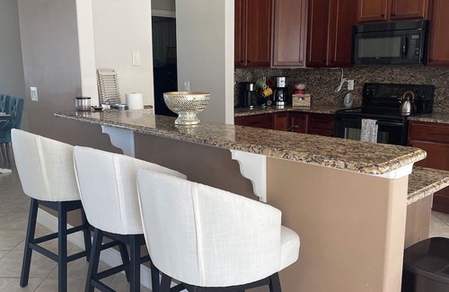 Port Saint Lucie House | Tropical Retreat 3 Bedroom 2 Bath Full House with saltwater pool & huge backyard