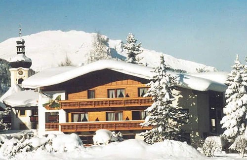 Tannheim Apartment | Vacation apartment 1 - Apartments Am Kirchacker