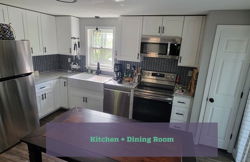 Plymouth House | Marvelous 4-bed 2-bath house in Plymouth, walking distance to the beach.