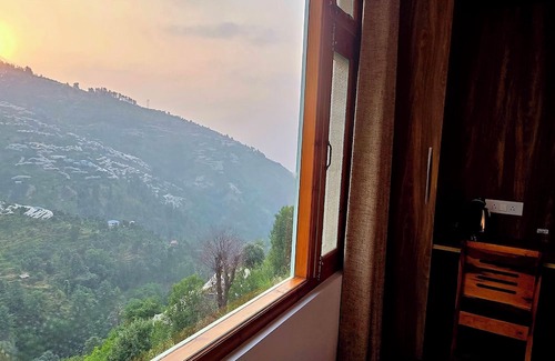 Kumharsain House | Wild Orchard Vegetarian Homestay (Authentic Himachali Escape)