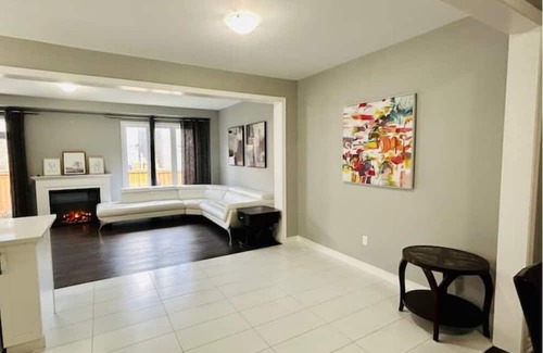 Brampton Apartment | Private Room in Brampton- Room 4