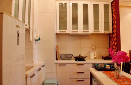 Beijing Central Business District Apartment | Beijing CBD area luxurious four-person room with two queen-size beds