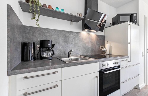 Weddingstedt Apartment | Apartment 'Koll' with Wi-Fi