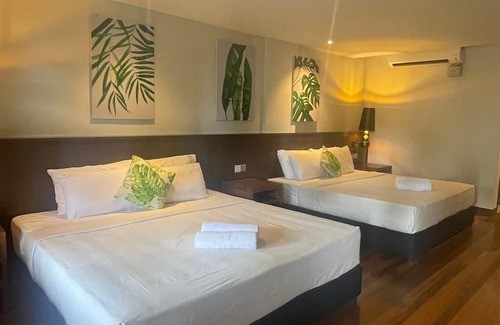 Pulau Perhentian Besar Resort | Family Supreme Arwana Bstar