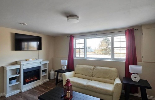 Stratford Apartment | Cozy 1-bedroom apartment with WiFi, AC in welcoming Mount Herbert