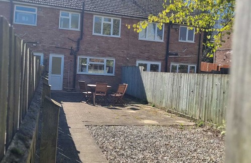 Martlesham Heath House | Family friendly house in Woodbridge, close to town with shops and restaurants.