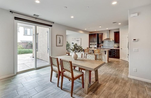 Santa Rosa House | Located just minutes from the Green Music Center, and close to renowned wineries
