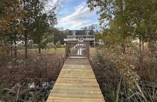 Winnsboro House | DuckedAway.Dreamy Lakefront Escape on Dutchman Creek!