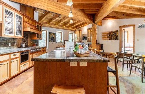 Nevada City Cabin | Designer's Spacious Nature Retreat Close To Town with AC, & WiFi in Nevada City