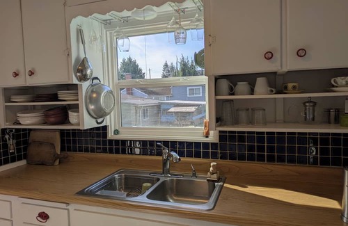 Greenwood House | Cozy Seattle Craftsman walking distance to many amenities!