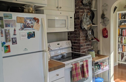 Greenwood House | Cozy Seattle Craftsman walking distance to many amenities!