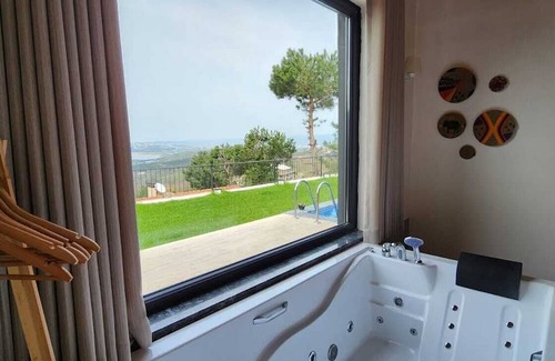 Sapanca House | 2+1 Wooden Villa for 5 People with Lake View - Heated Pool - Jacuzzi - Fireplace