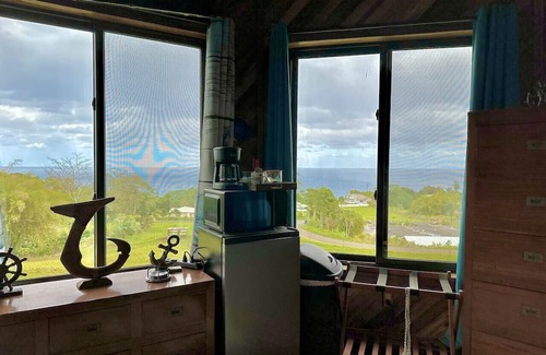Paukaa Apartment | Magic Skies Top Floor Dream