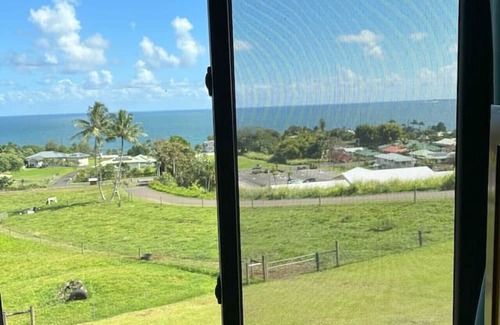 Paukaa Apartment | Magic Skies Top Floor Dream