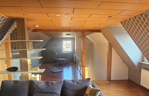Stadtlauringen Apartment | Vacation apartment Kunterbunt