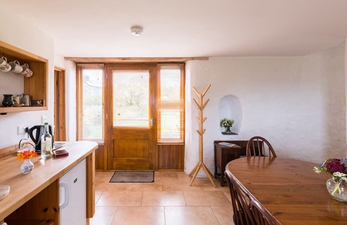 Goodwick House | Workshop Cottage - Three Bedroom House, Sleeps 6
