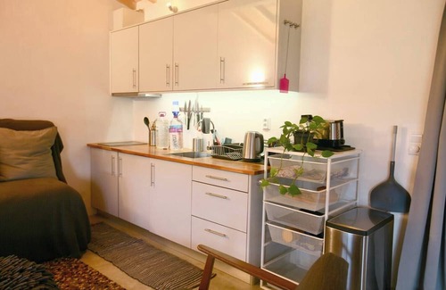 Tomar Apartment | Romantic Countryside Retreat with Private Garden Near Tomar