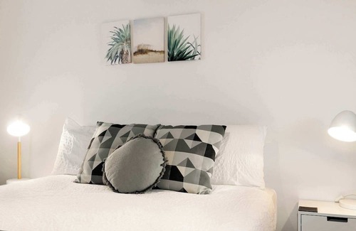 Busselton Bed & Breakfast | Eagle Bay Room - 2 @ Observatory Guesthouse