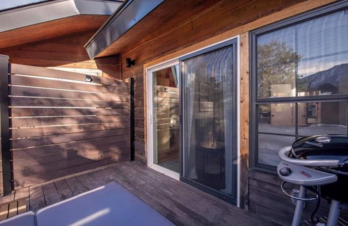 Glenwood Springs Apartment | Cozy Studio, Short Walk to Downtown & Hot Springs
