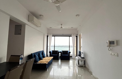 Versova Apartment | Chic 2-bedroom apartment in the heart of the City with Amazing Sea View