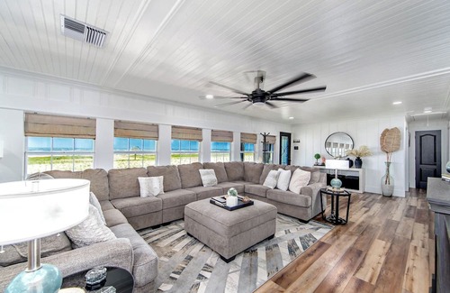 Grand Isle House | Sunstone Retreat- Coastal Realty Group
