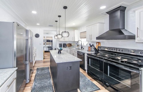 Grand Isle House | Sunstone Retreat- Coastal Realty Group