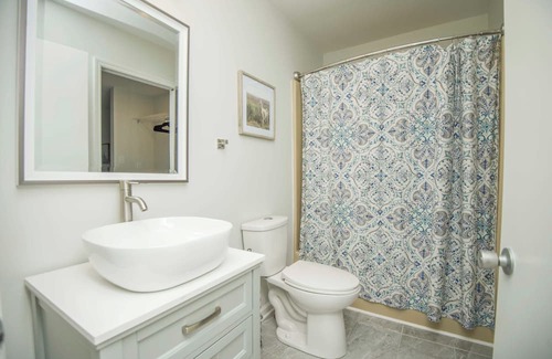 Ashley Oaks House | West Knoxville Retreat