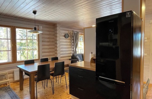 Lotjola Cabin | Villa Norppa rantasauna ja kylpypalju Punkaharjulla. Upea maisema Saimaalle.