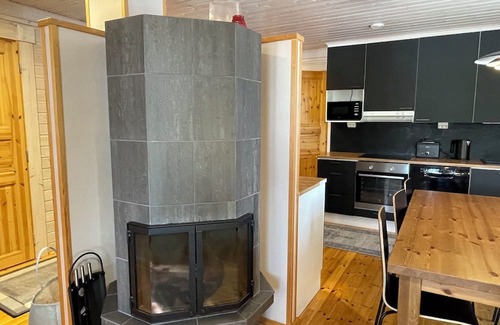 Lotjola Cabin | Villa Norppa rantasauna ja kylpypalju Punkaharjulla. Upea maisema Saimaalle.