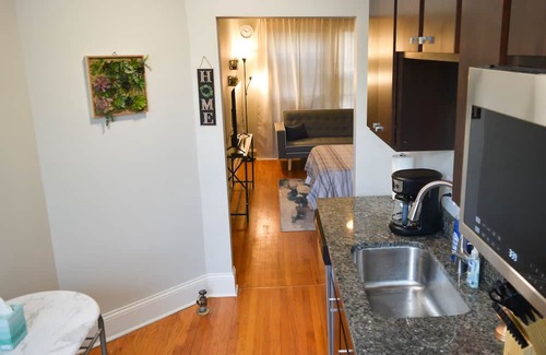 Kenwood Apartment | Prime Location Studio Unit with Historic Charm Near Shops &Parks