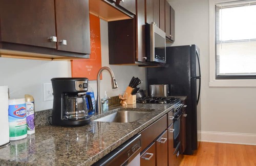 Kenwood Apartment | Prime Location Studio Unit with Historic Charm Near Shops &Parks