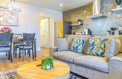 Logan Square Apartment | 5 Star Art District Haven–Walk to Top Attractions!