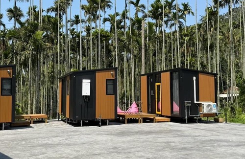 Gukeng Cabin | California Good Day Campground 3 by Tiny Away (加州好日子露營區3)