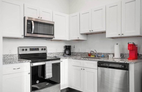 Cultural District Apartment | DT Pittsburgh 1 BD 5 min walk to Convention center