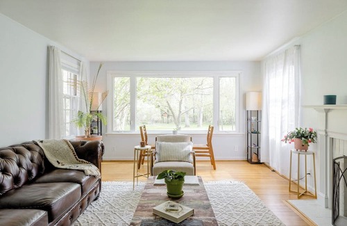 Rochester House | 3-bedroom house in peaceful Brighton-Rochester with WiFi, AC. Enjoy your stay