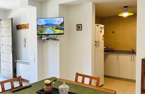 San Carlos de Bariloche Apartment | Otto apartment in complex with parking