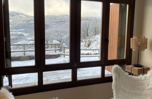Alins Ski Chalet | Relax in the Pyrenees