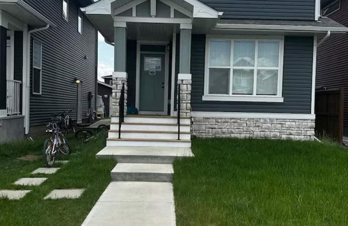 Chestermere Apartment | Spacious & Cozy Private Room in a Family Home with Private Washroom.