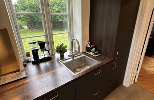 Hvidovre Municipality Condo | New & cozy modern suite