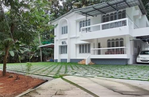 Kottayam House | Genesis Spaces non ac 2 guests Kottayam